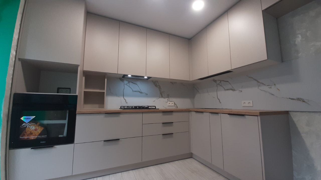 Кухня 210